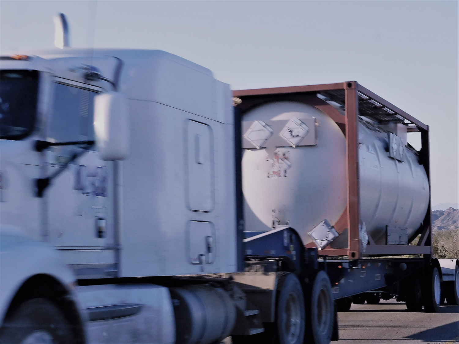 Monitoreo de transporte de combustibles con tecnología GPS y control de gastos en tiempo real con Flowgas